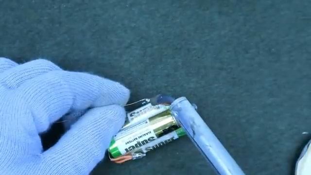 Станиславская свечка на три батарейки светит дольше и ярче. Homemade lamp with tilt sensor. смотреть онлайн