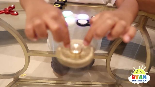 FIDGET SPINNER SURPRISE TOY HUNT CHALLENGE! New rare spinners toys for kids family fun activities смотреть онлайн
