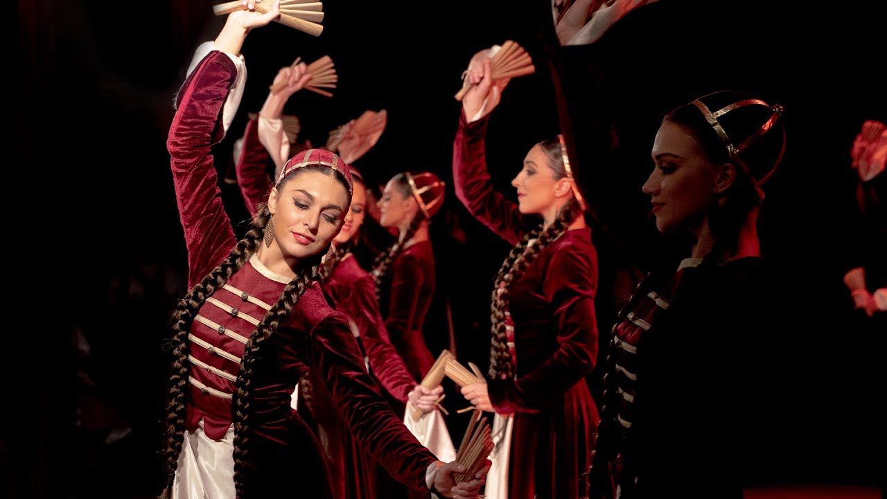 Балет Игоря Моисеев и Ансамбль "Нальмэс" финал концерта в Майкопе. смотреть онлайн
