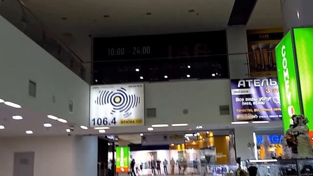 Квадрокоптер на радиоуправлении с камерой Smart 8923v смотреть онлайн