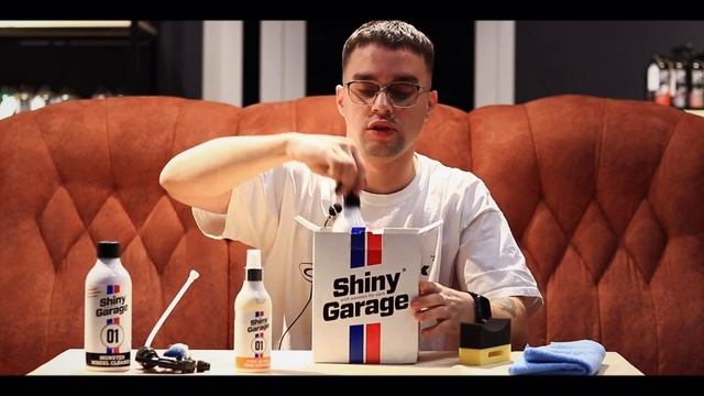 Набор для ухода за колесами SHINY GARAGE Wheel Cleaning & Care Kit смотреть онлайн