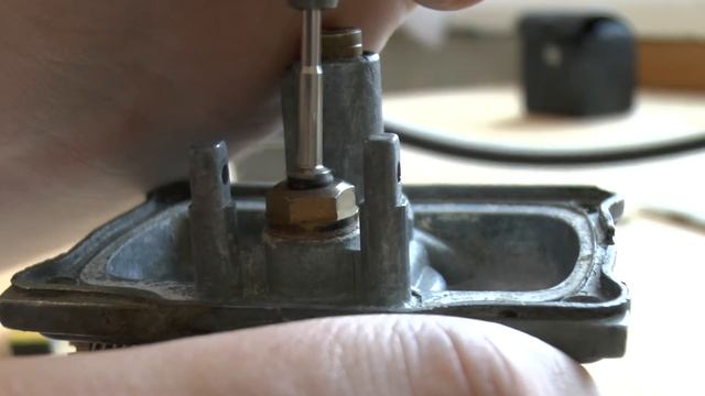 Устранение течи и настройка карбюратора Pacco и К2401. смотреть онлайн