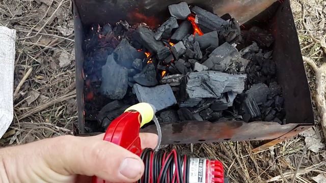 Как разжечь уголь в мангале смотреть онлайн