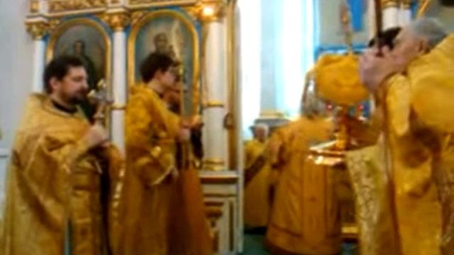 25.10.2015 - Великий вход в день 50 - летия Архиерейской хиротонии митрополита Филарета . смотреть онлайн