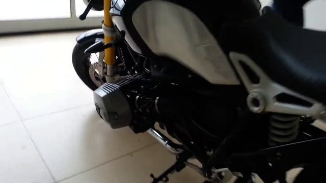 BMW R Nine T