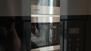 Устранение косяков кухни Щель торца духовки.  Gorenie 732641/13 BO735E20X-M  Микровол HOTPOINT MF20S