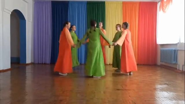 Хороводный танец "Плетень' смотреть онлайн
