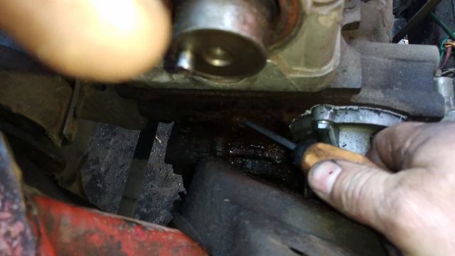 пробки блока нужно менять(залепливать холодной сваркой) смотреть онлайн