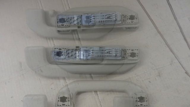 Ручка потолочная 166 GL ML 213 E 447 VITO Мерседес смотреть онлайн