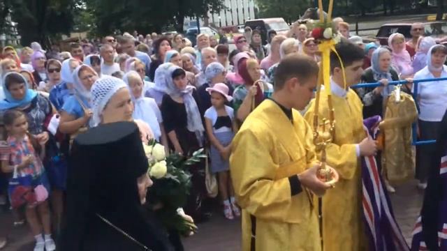 В Гродно перевезли частицу ризы Христа смотреть онлайн
