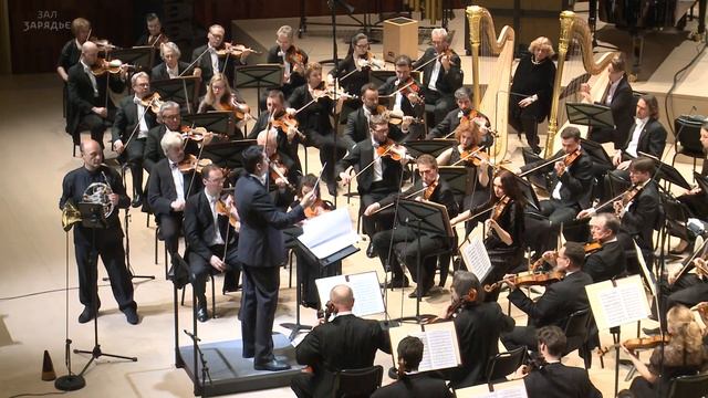 "CONNECTION" Concerto for french horn and Symphony Orchestra by Oscar Navarro (Javier Bonet, horn) смотреть онлайн