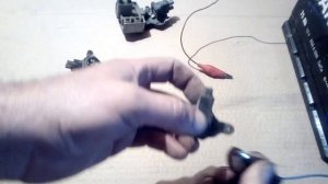 Как я проверяю реле регулятор ,  интегральное реле шоколадку  на ваз .