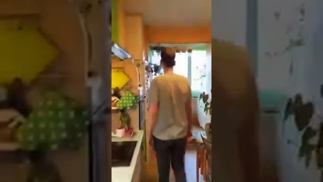 Песня когда весна придет не знаю, Московская карантинная смотреть онлайн