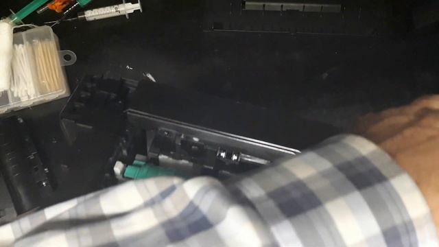 Сброс абсорбера памперса впитывающей губки принтера Canon TS704, разборка смотреть онлайн