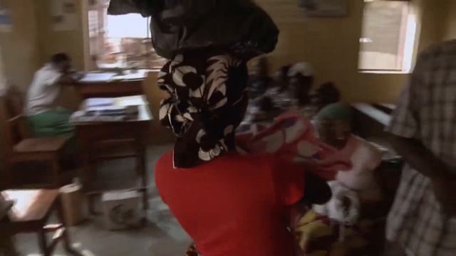 ОТ ВИРУСА ЭБОЛА СТРАДАЮТ ДЕТИ