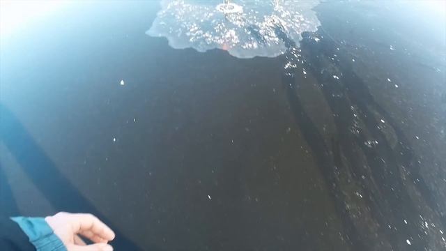 ВОТ КАК НАДО ЛОВИТЬ РОТАНОВ-МОНСТРОВ!!! Это мой лучший первый лед! ЗИМНЯЯ РЫБАЛКА 2019-2020 смотреть онлайн