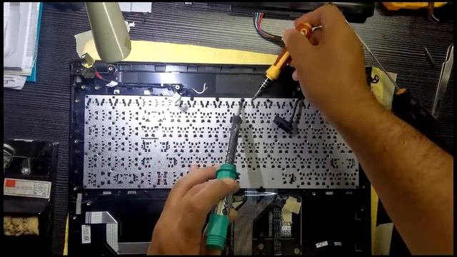 Tukar ganti keyboard Acer E5 575g. Replacement keyboard ACER E5-575g. смотреть онлайн