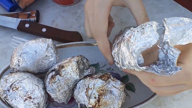 Картошка на углях в фольге смотреть онлайн