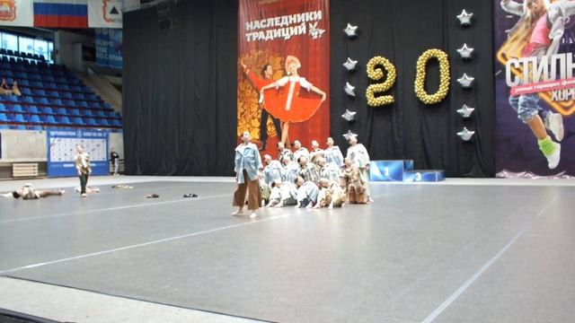 "И снова будет день". смотреть онлайн
