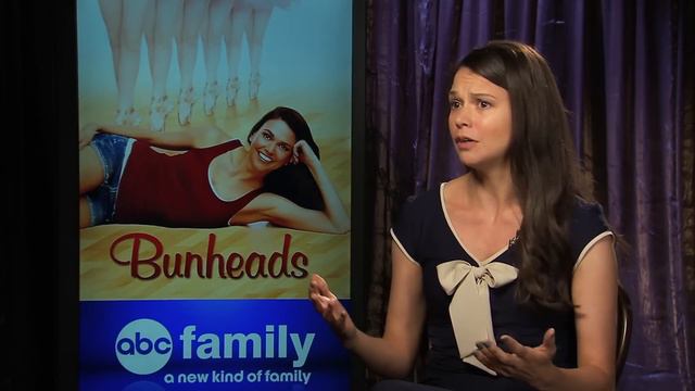 Bunheads - Sutton Foster - Michelle's Wit and Arc смотреть онлайн