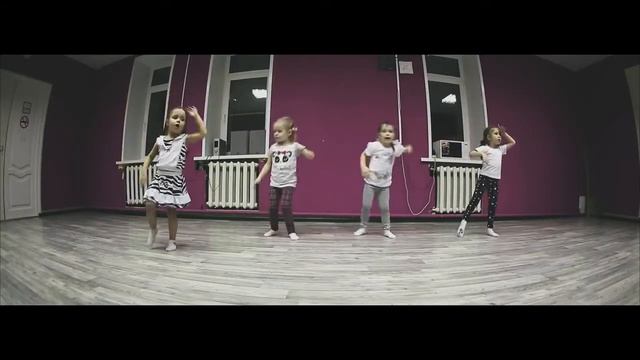 мы ногами топ топ топ