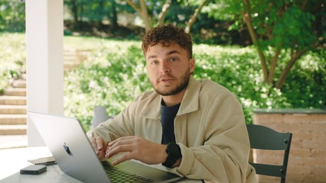 Testing The Limits of Adobe Firefly AI in Photoshop смотреть онлайн