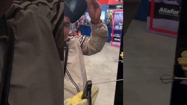 Prueba De Soldadura Con La Handyarc140 Esab