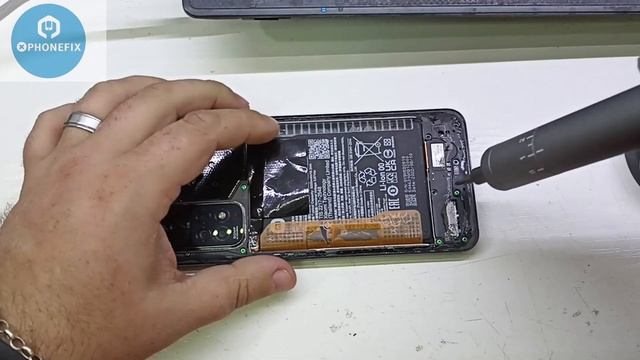 Лучшая аккумуляторная отвертка в 2023году, новинка от Phonefix. Открутит все? смотреть онлайн