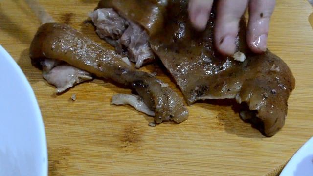 Как приготовить сальтисон из свиной рульки, языка и печени в духовке. Колбаса и рядом не лежала. смотреть онлайн