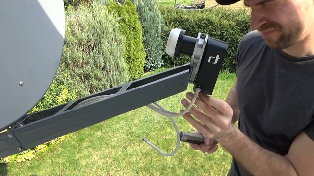 Twin LNB durch Quad LNB austauschen DVB S Sat Anlage anschließen Satelliten Schüssel смотреть онлайн