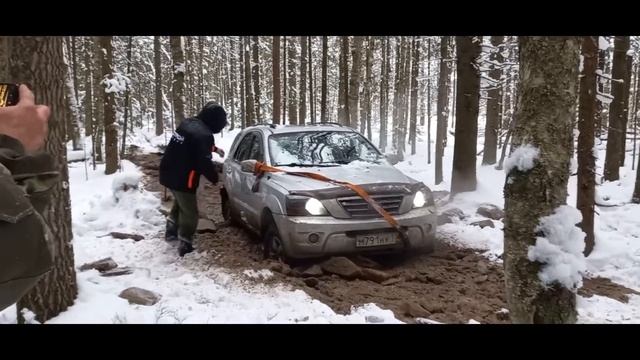 Игра в Репку на Киа Соренто, Шеви Нива и УАЗ. Или шестая часть Клубного выезда: Garage_C11. смотреть онлайн