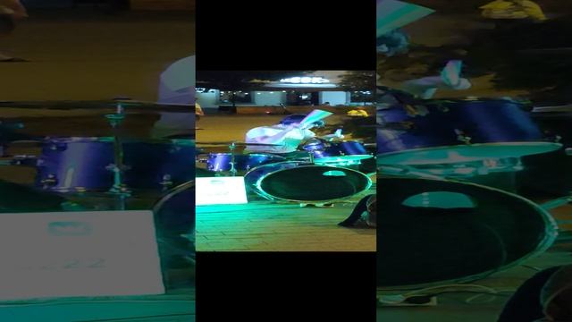 Барабанщик на набережной Волги Астрахани смотреть онлайн