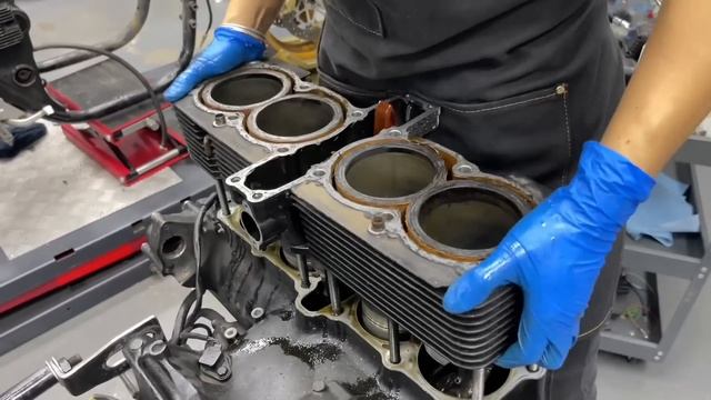 Rebuilding Honda CB1300 - Rescue Time-Lapse! P1 смотреть онлайн