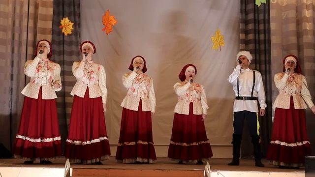 "Шестнадцать березок". Исп. народный ансамбль "Разгуляй", с. Нерчинский Завод смотреть онлайн
