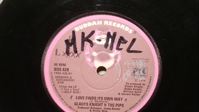 GLADYS KNIGHT & THE PIPS - love finds its own way смотреть онлайн