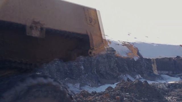 Эксплуатация техники Volvo при разработке угольного разреза в Приморском крае смотреть онлайн