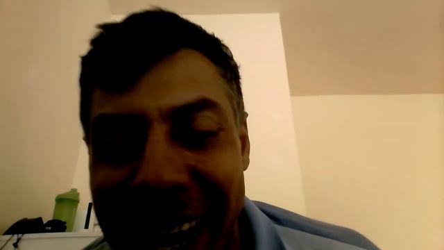 olha a reaçao da pessoa quando acha a web cam no pc смотреть онлайн