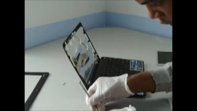 Asus Eee PC Seashell Series 1015PE Screen Installation