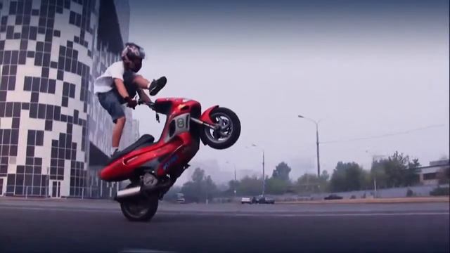 Russian Scooter Stunts смотреть онлайн