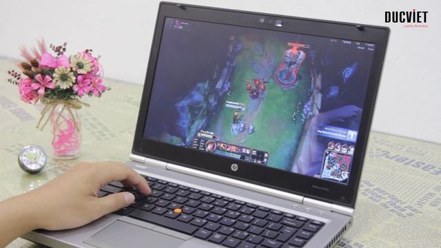 Game Liên Minh Huyền Thoại trên laptop HP Elitebook 8470p Đức Việt смотреть онлайн