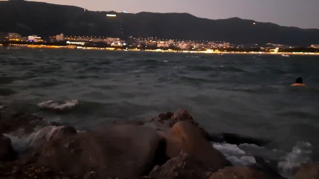 ASMR шепот, шум моря, ?свист ветра,? релакс? АСМР whispers, the sound of the sea смотреть онлайн