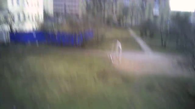 Квадрокоптер HUBSAN X4 при сильном ветре. смотреть онлайн