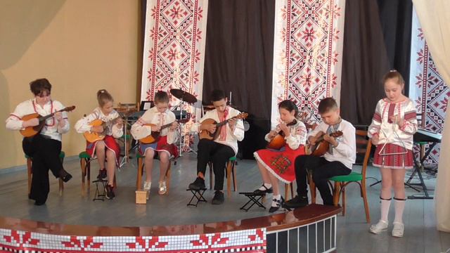 Ансамбль домристів у.н.п. "На вулиці скрипка грає", викл. Політицька Л. П. конц. Морозова А. О. смотреть онлайн