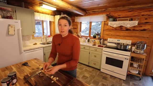 A Happy/Sad Update on the Lambs | Amazingly Delicious Squash Soup! смотреть онлайн