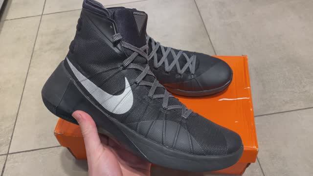 Nike Hyperdunk 2015 749561-001 смотреть онлайн