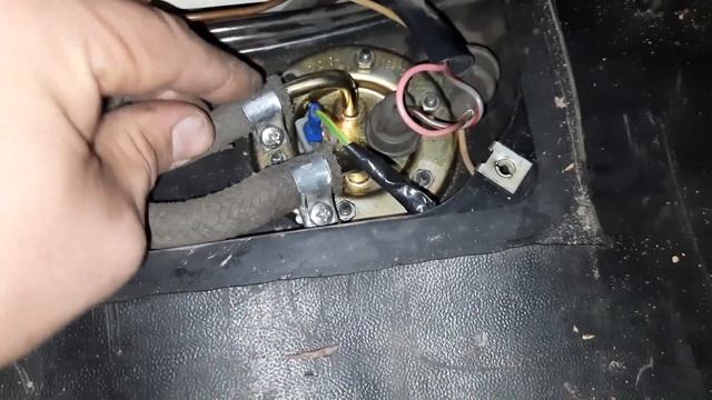 ЭЛЕТРОННЫЙ ДАТЧИК УРОВНЯ ТОПЛИВА НА НИВУ 21213 смотреть онлайн