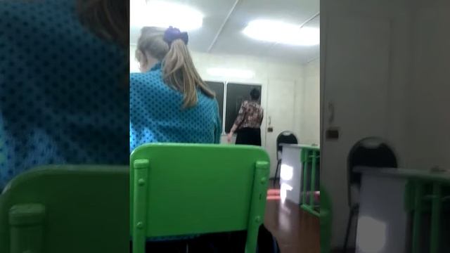 Как обычно проходят уроки ИЗО. смотреть онлайн