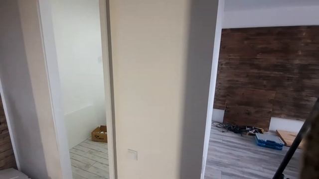 Установка дверей скрытого монтажа. Двери в потолок из ЛДСП с подсветкой. смотреть онлайн