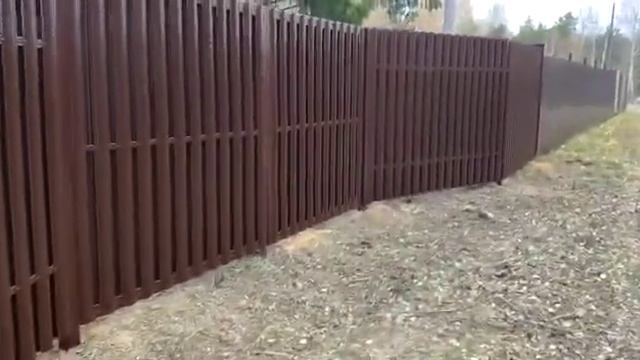 Забор из штакетника металлического ПК Версаль МАКСИ полукруглый шоколад двухсторонний смотреть онлайн