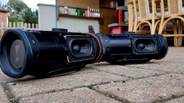 2x JBL CHARGE 4 GG (2018 vs 2020 Models)" Low Frequency Mode"/DSP OFF 90% смотреть онлайн